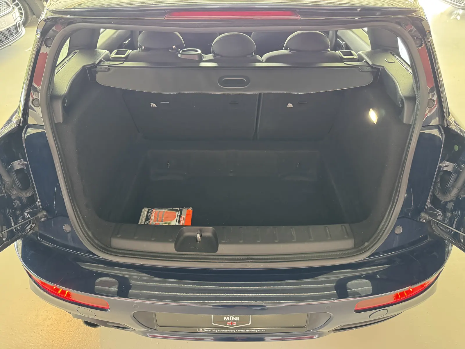 Interieur van de MINI Clubman, kofferbak